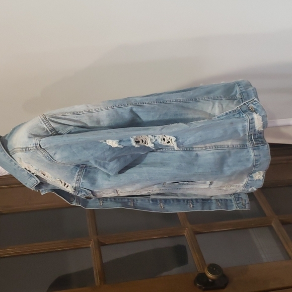 𝅺easel Distressed Denim Jacket NWT - Picture 7 of 13